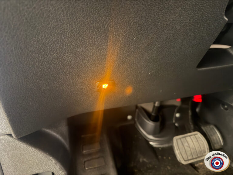 Cabinet ministériel – Volkswagen Golf – vue 5