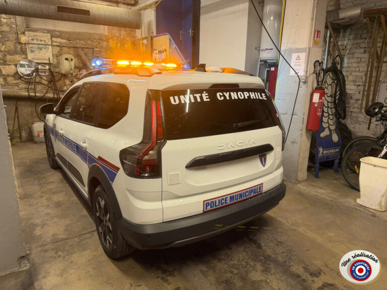 Police municipale – Dacia Jogger, unité cynophile – vue 3