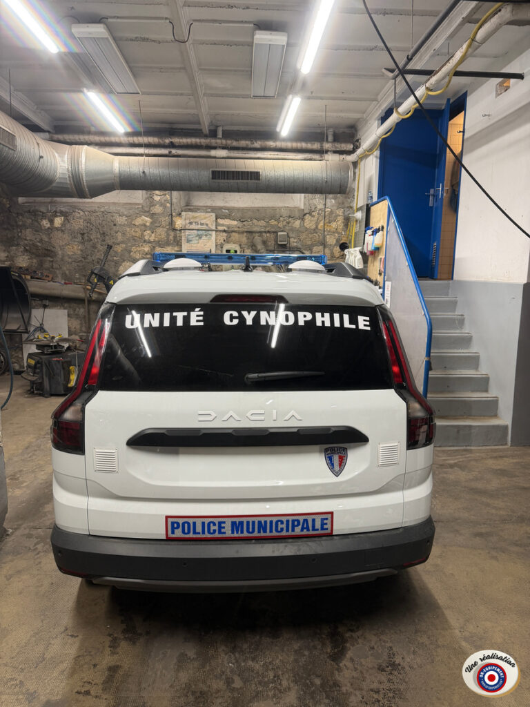 Police municipale – Dacia Jogger, unité cynophile – vue 6